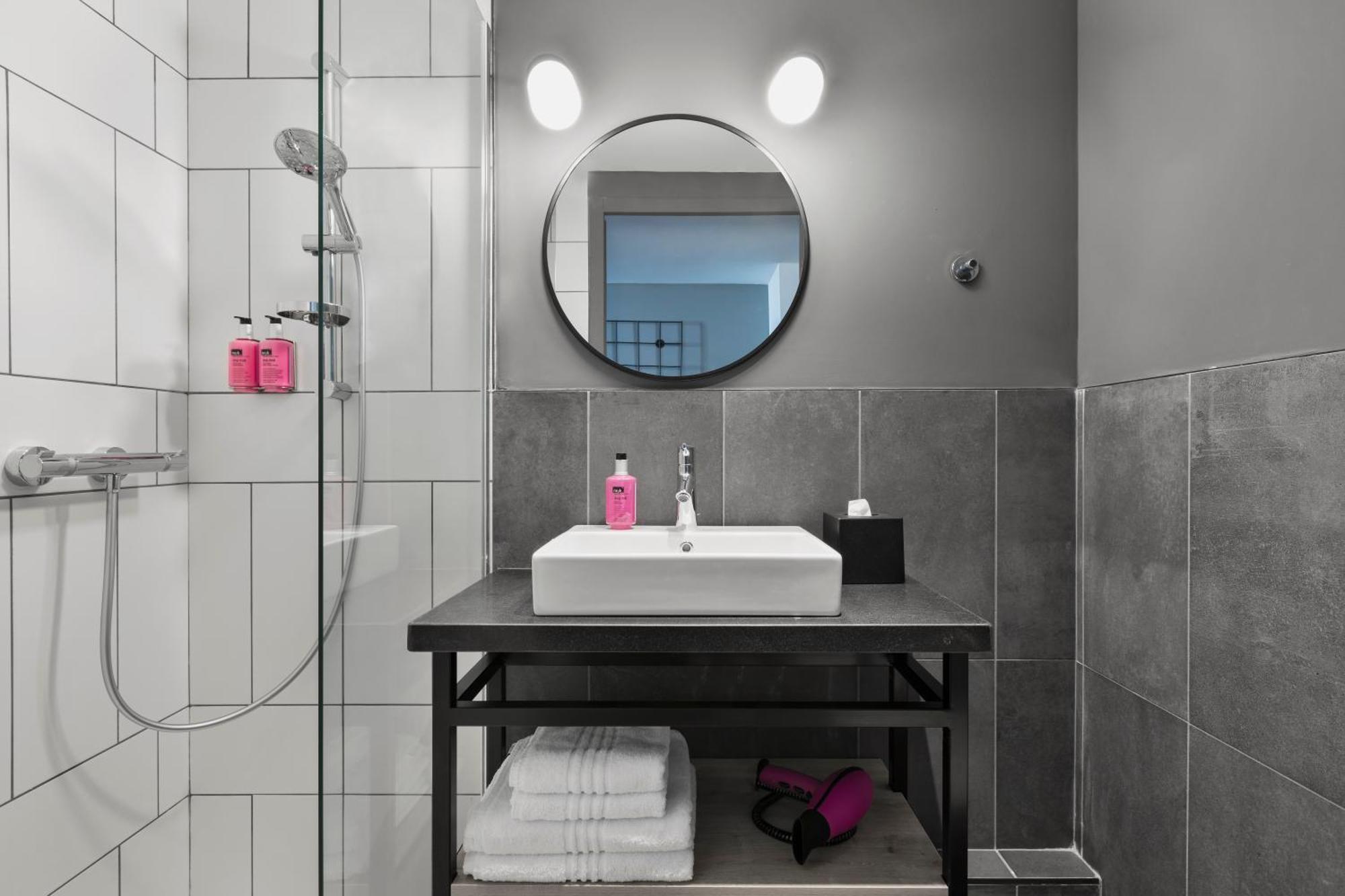 Moxy La Ciotat Hotel Kültér fotó