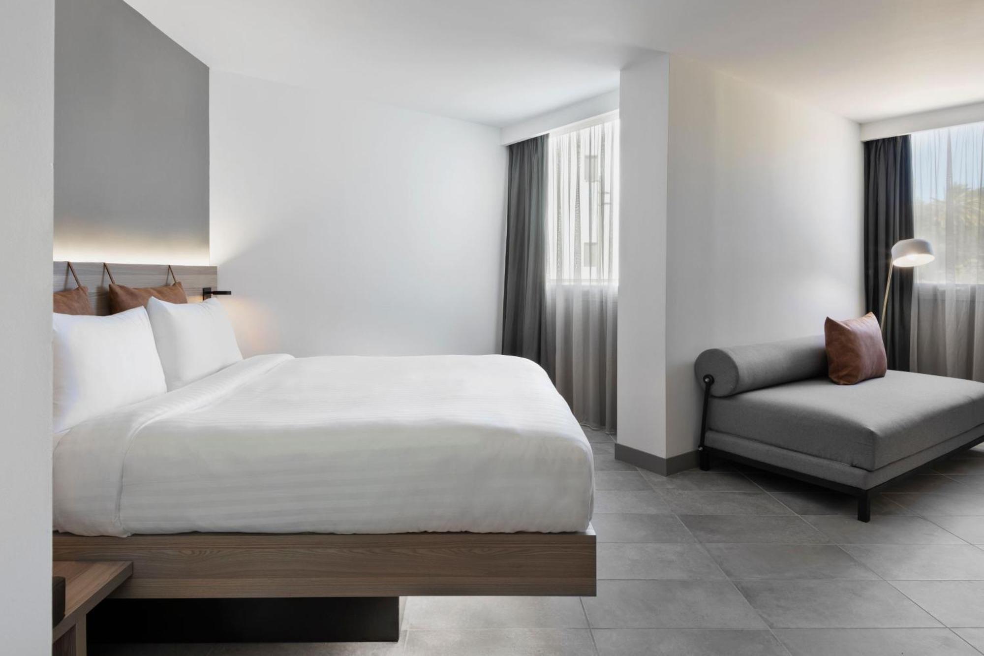 Moxy La Ciotat Hotel Kültér fotó